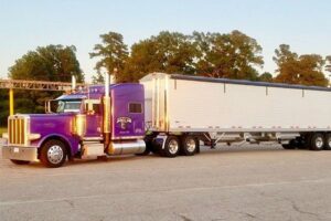 Customer-Photo-_0047_Just-Us-Trucking-LLC-2020-Timpte-8.21.19