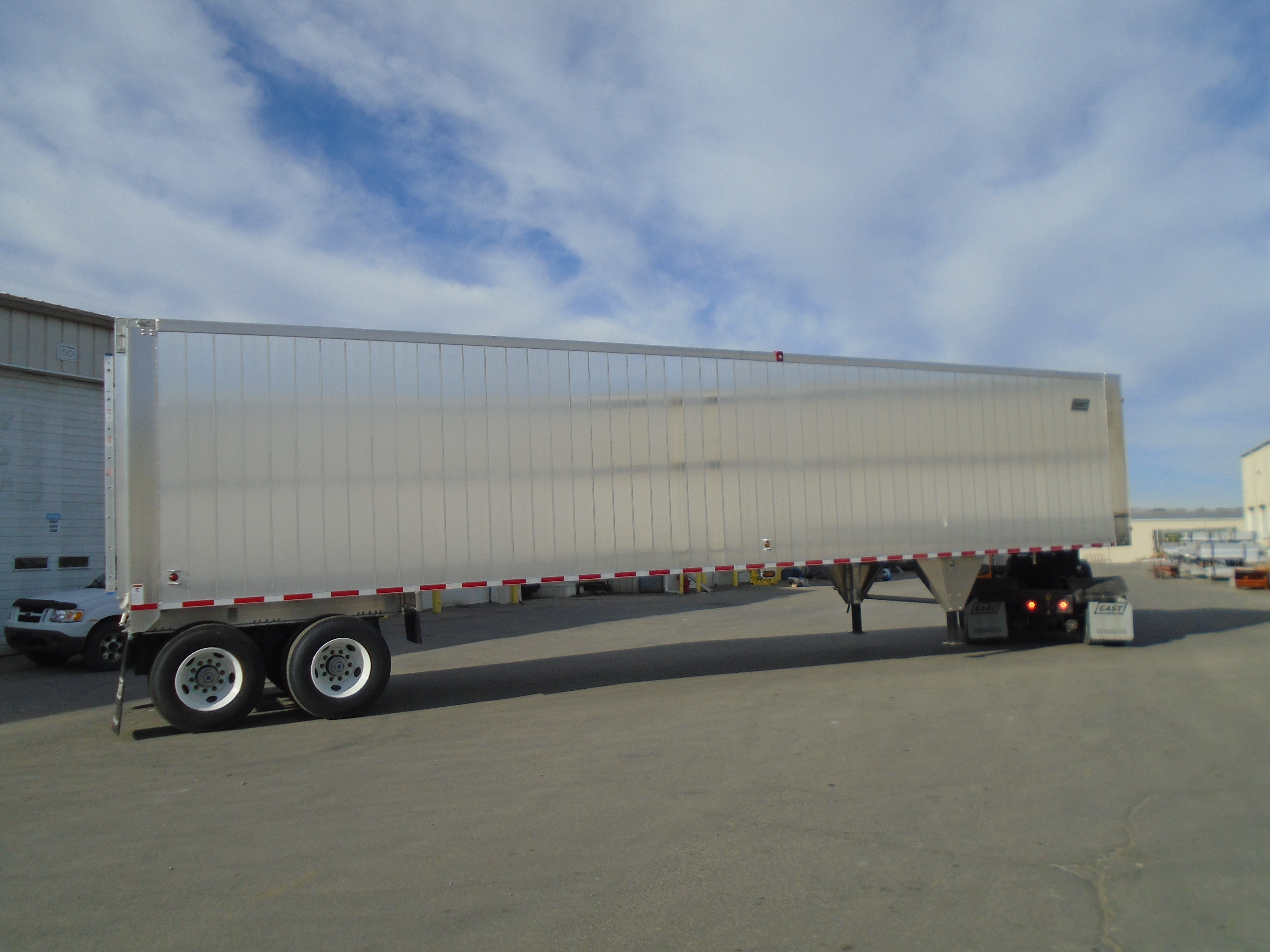2025EAST53' X 102" X 100" TIPPER TRASHPT19886